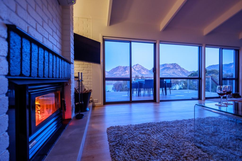 Arthouse Freycinet Villa โคลส์เบย์ ภายนอก รูปภาพ
